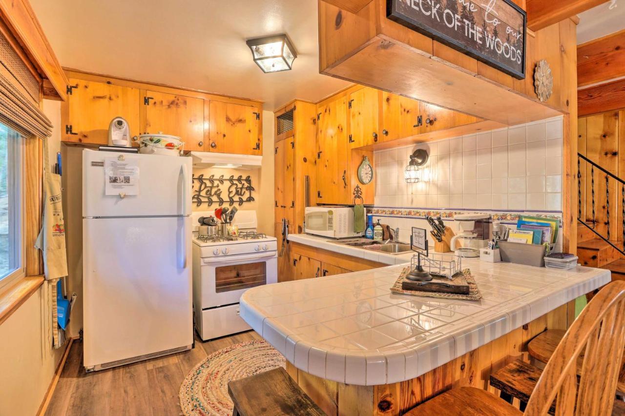 Wrightwood Cabin With Cozy Interior! エクステリア 写真