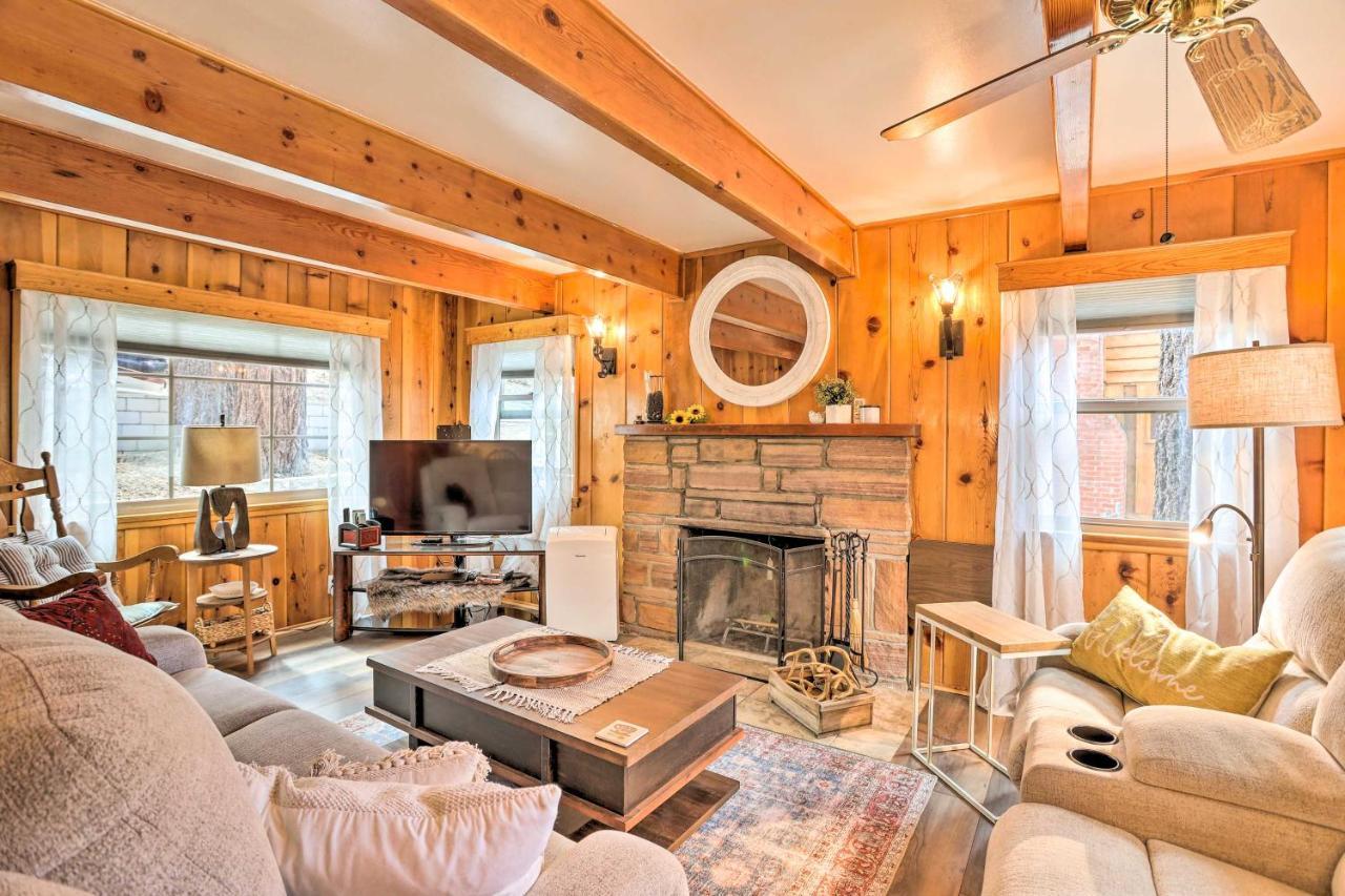 Wrightwood Cabin With Cozy Interior! エクステリア 写真
