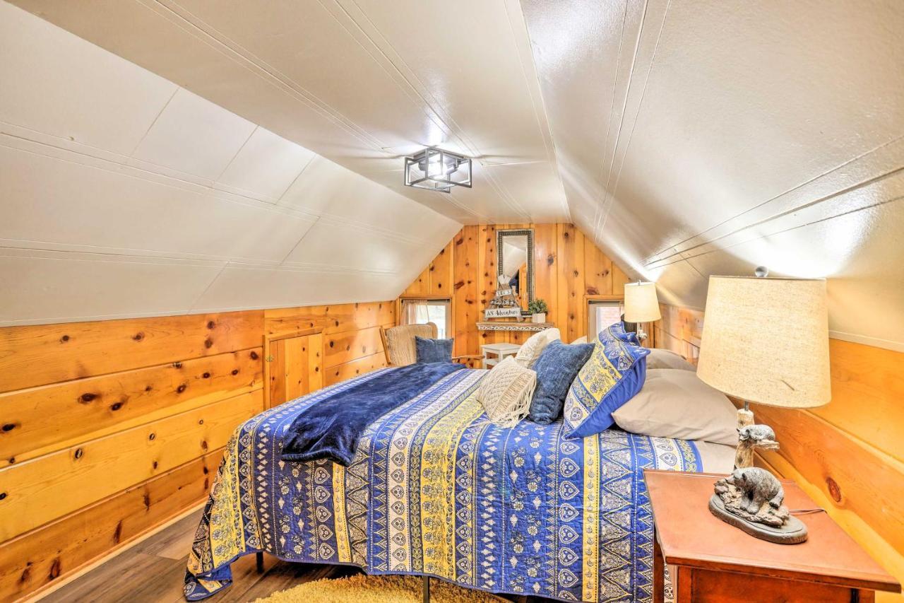 Wrightwood Cabin With Cozy Interior! エクステリア 写真