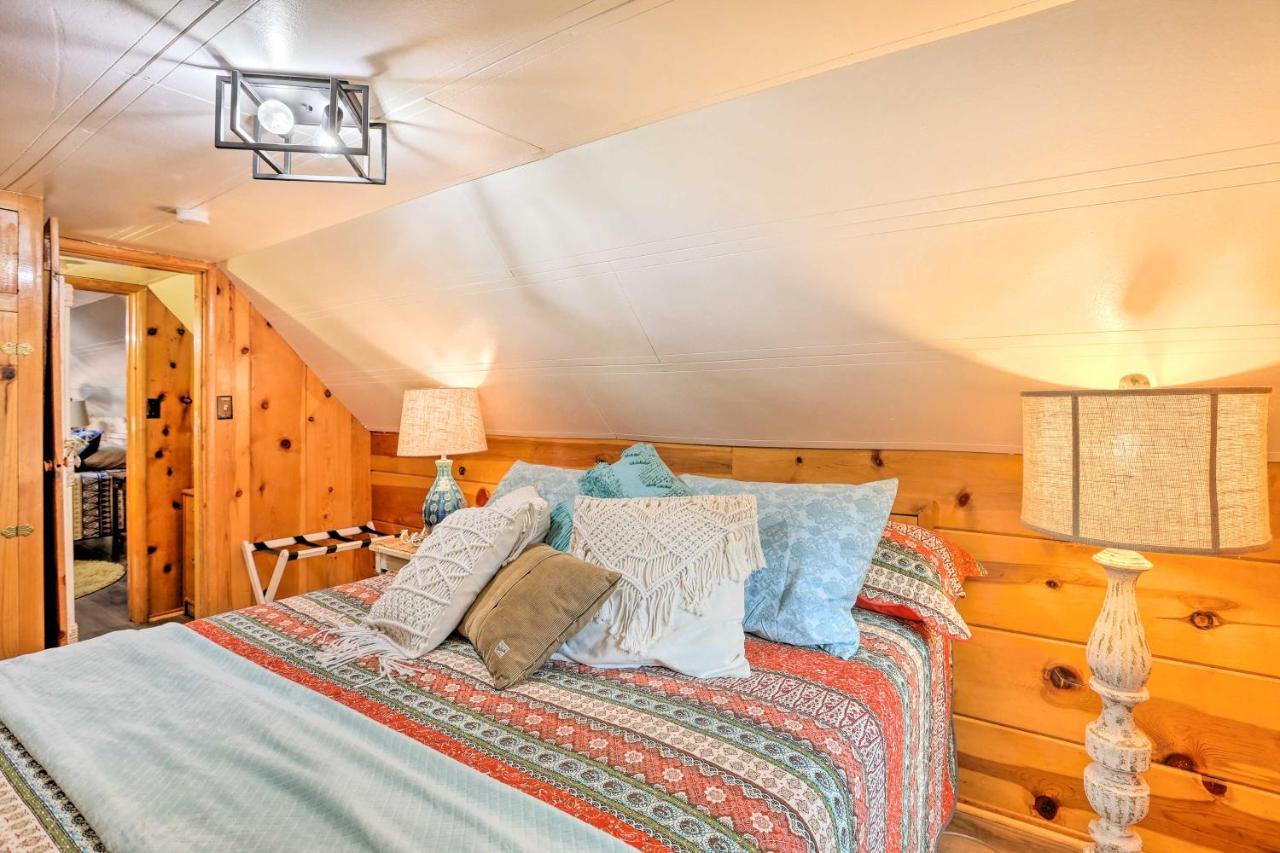 Wrightwood Cabin With Cozy Interior! エクステリア 写真