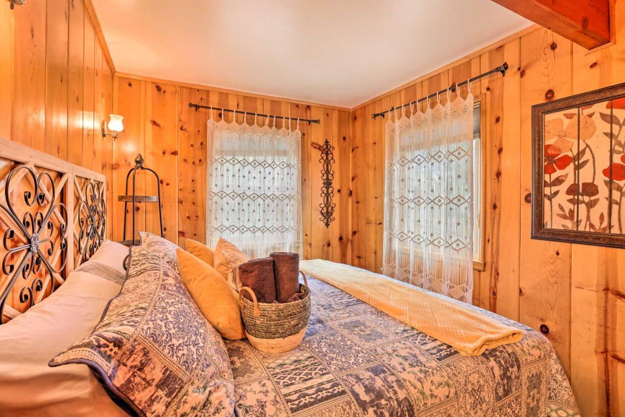 Wrightwood Cabin With Cozy Interior! エクステリア 写真