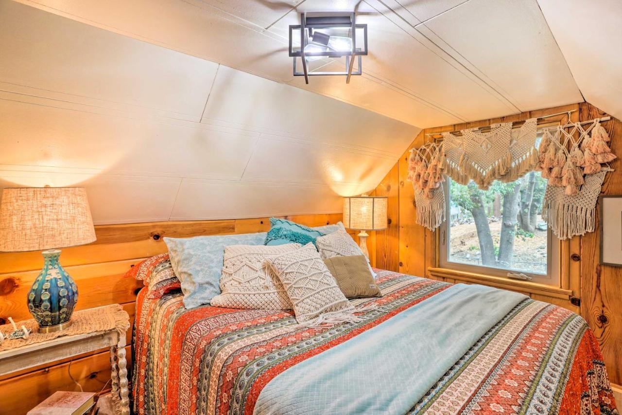 Wrightwood Cabin With Cozy Interior! エクステリア 写真
