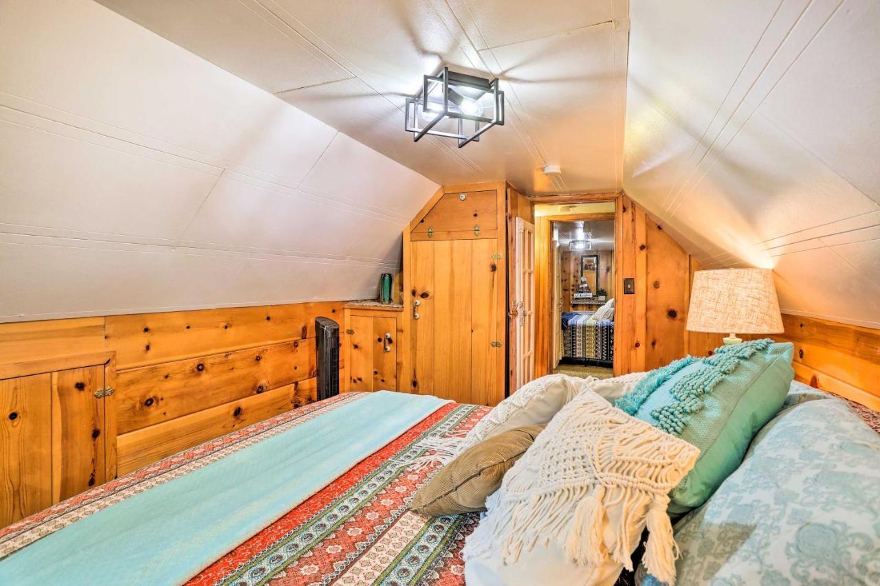 Wrightwood Cabin With Cozy Interior! エクステリア 写真